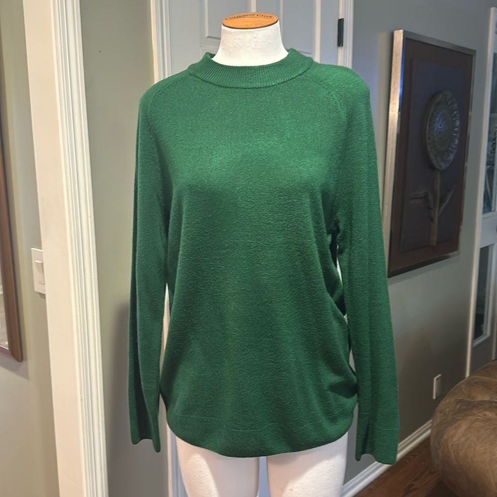 NWT Lisa International Green Sweater Sz L Soft Mock Neck Long sleeve
